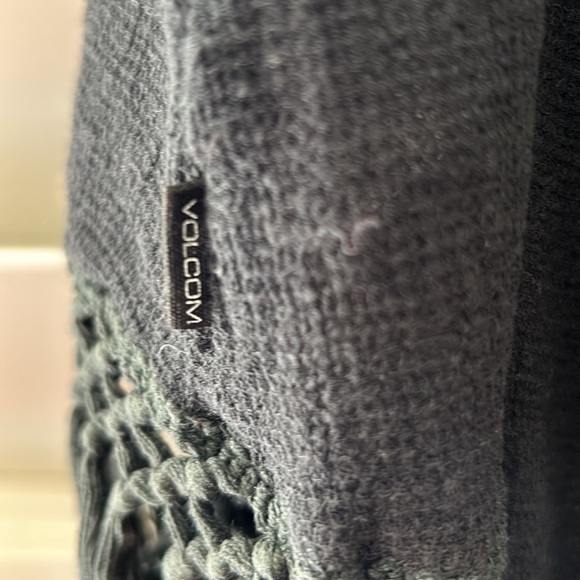 Volcom Fringe Top, Black, Size Small. - Picture 5 of 8